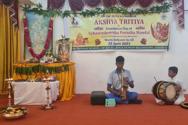Maharishi School of Excellence celebrated Akshaya Tritiya and the foundation day of Sahasrasheersha Purusha Mandal.
